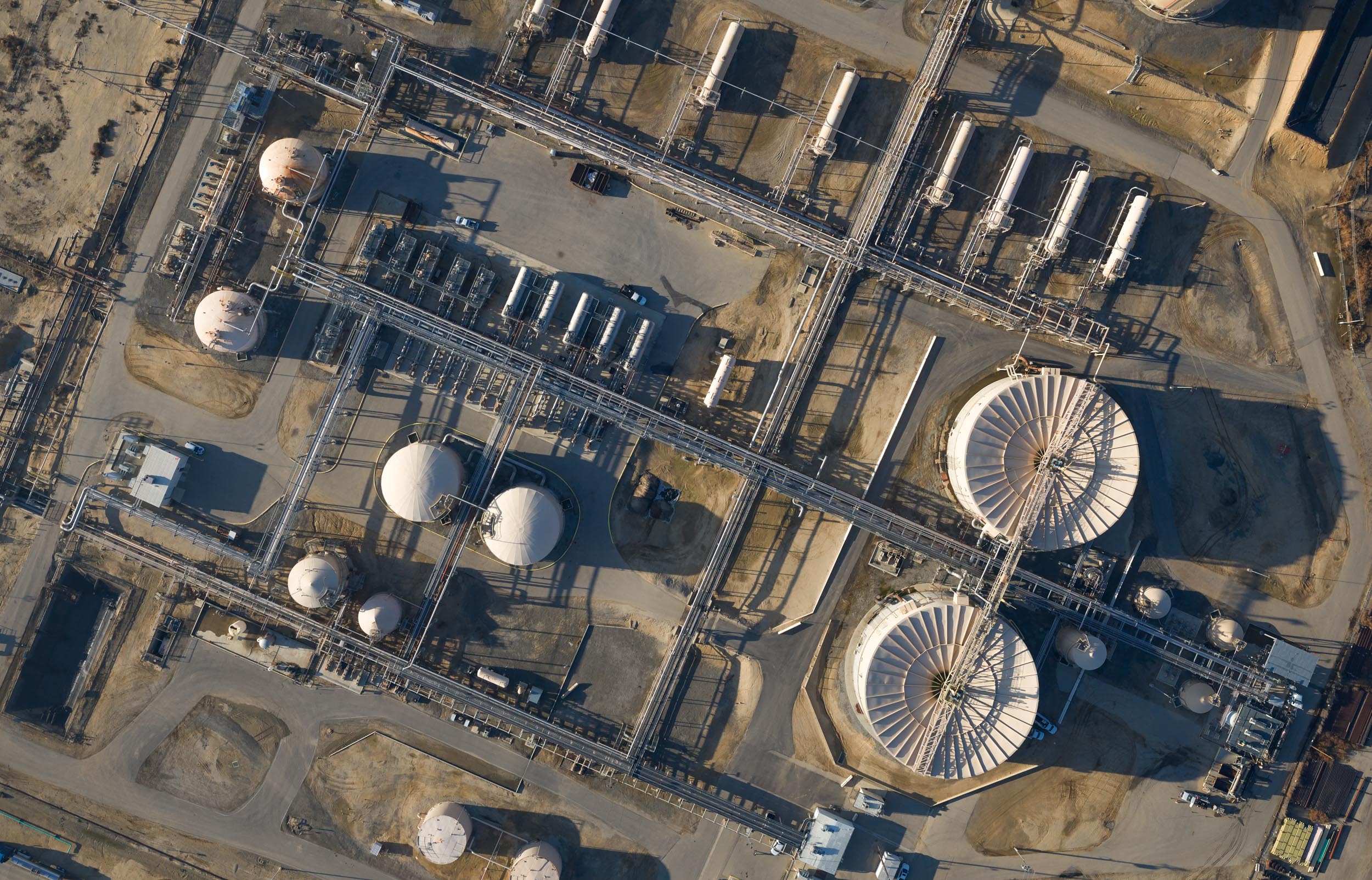 oil and industrial building 
